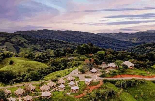 Eco Luxe Glamping Nest #9 - 2 Queen Beds at Holos