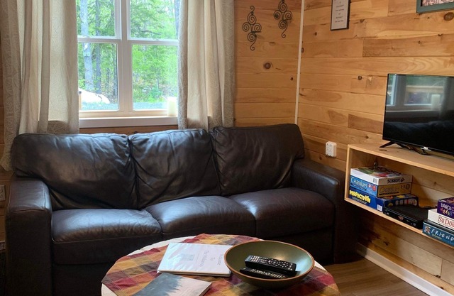Eco- therapy off-grid Cabin in Nature