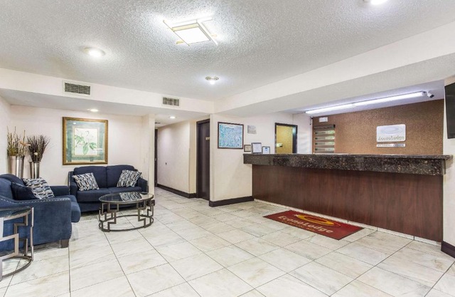 Econo Lodge Clinton - Jackson West