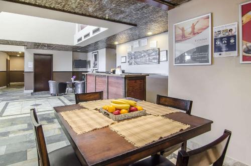 Econo Lodge Lloydminster