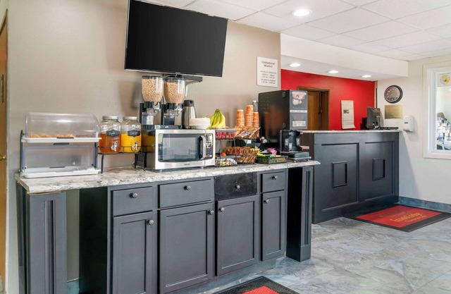 Econo Lodge Traverse City