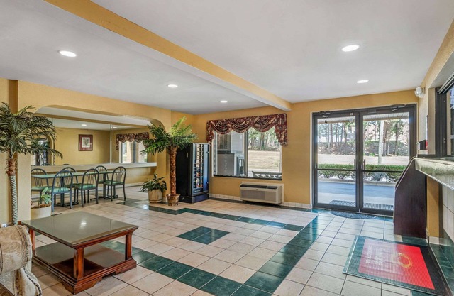 Econo Lodge Union City - Atlanta South