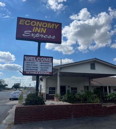 Economy Inn Express
