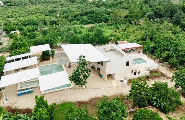 Complejo ecoturístico de relajación y naturaleza en el corazón de Yucatán.