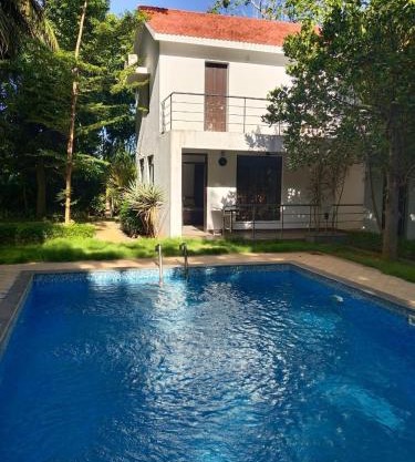 ECR Blue Dolphin Farm House