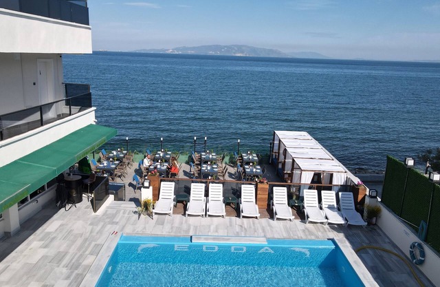Edda Otel Suit