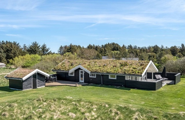 "Eddi" - 550m from the sea by Interhome