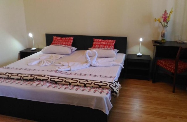 Edelweiss guesthouse, glamping and camping