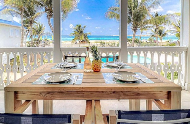 Eden Bleu, direct access to Orient Bay beach, swimming pool