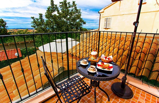 Eden Lilli B&B