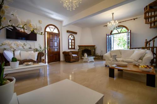 Eden Park by RentalsPro Services- Sozopoli Halkidiki