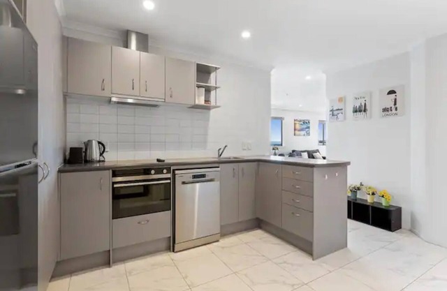Eden Terrace Two Bedroom Free Parking