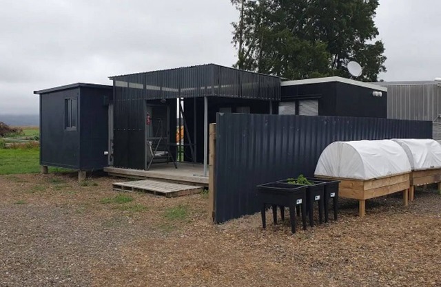 Edgecumbe Rural Cabin