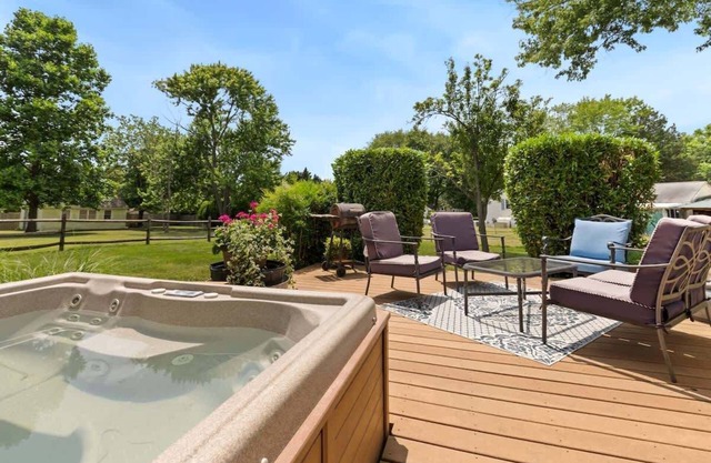 Edgewater/Mayo Gateaway w/ Hot Tub