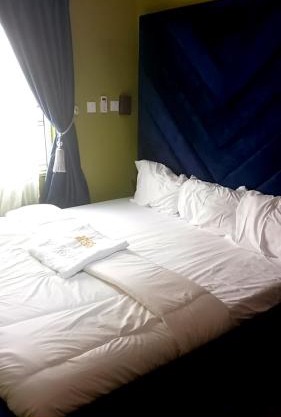 Edilom Hotel and Suites