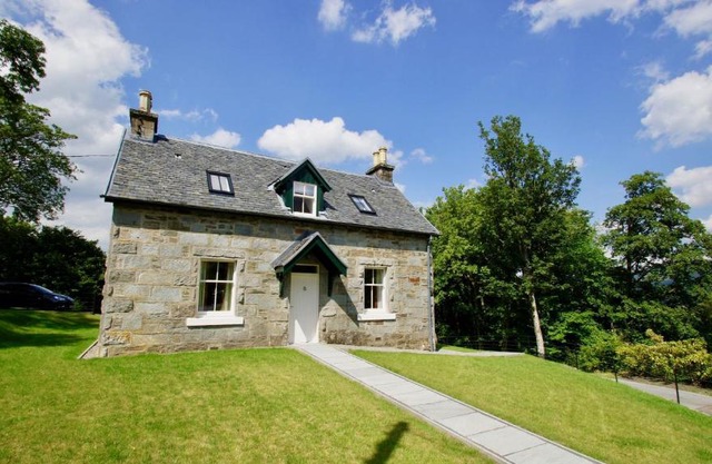 Edinample Lodge
