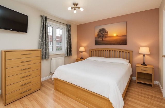 Edinburgh Gateway- Spacious 3 bed house @ Livingston center