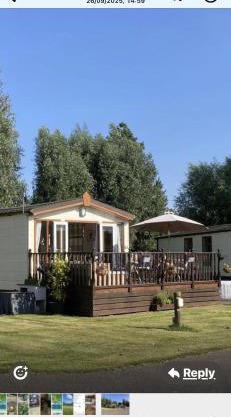 Ednas Lodge