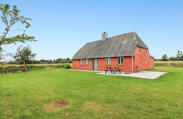 "Eduard" - 4.3km from the sea by Interhome