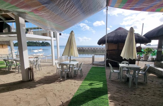 EDVIL BEACH RESORT AND JACUZZI POOL SPA