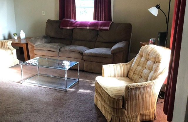 Efficient 2 Story House - 3bed 2bath