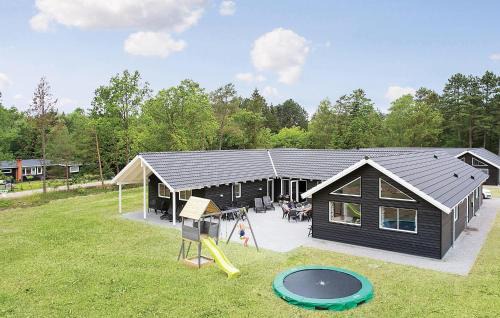 Eight-Bedroom Holiday Home Frederiksværk With A Room Hot Tub 03