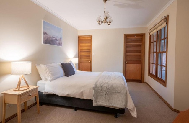 Eildon Motel Main house