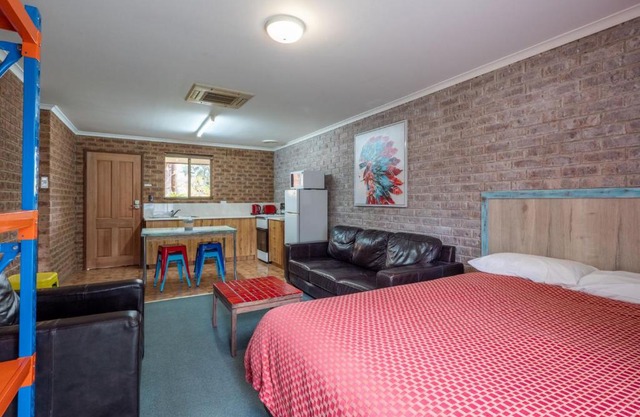 Eildon Parkview Motor Inn Room 10