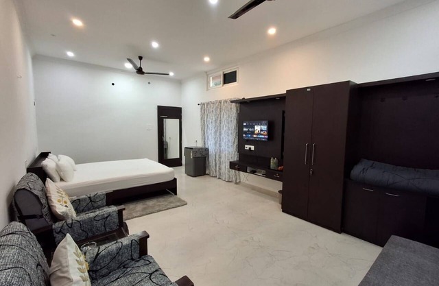 EJAAR HOMESTAY