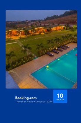 EKOSTAY Luxe - Woodstock Villa I 2 Acre Property I Cricket Turf I Party Friendly
