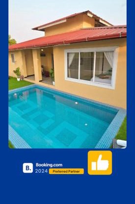 EKOSTAY - Pinewood Villa