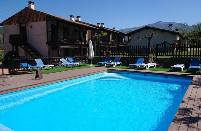El Canchal de la Gallina - Piscina de agua caliente hasta 15 de octubre