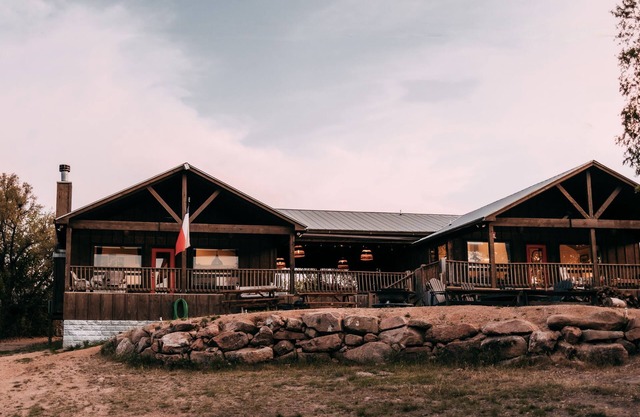 El Castell - on the Llano River [Entire Property - 4 Cabins]