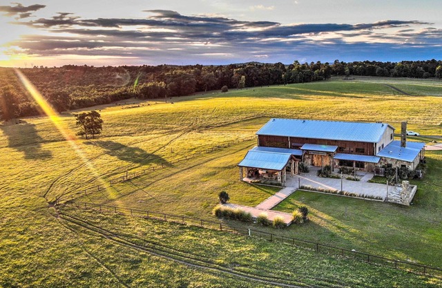 El Cerrito Lodge - Huge Diana Ranch House!