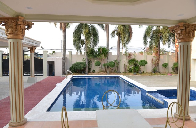 El Palacio Hotel