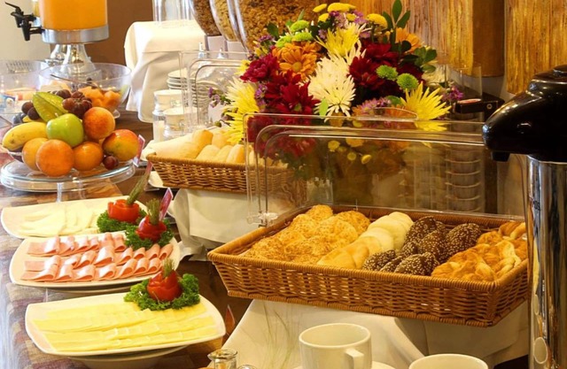 El Polo Apart Hotel & Suites