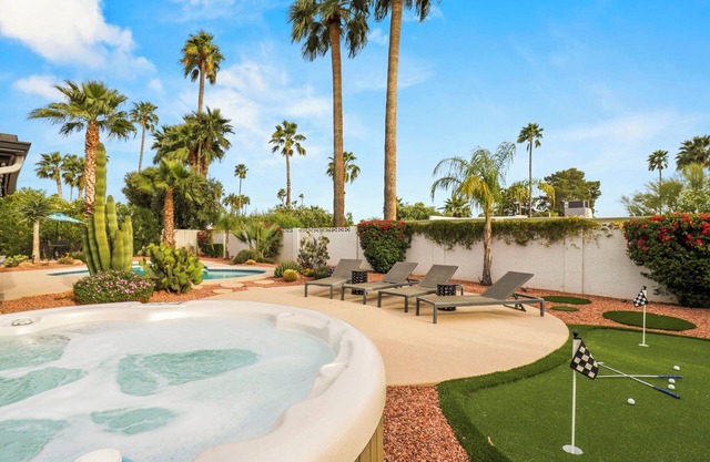 El Sueño Retreat | Pool & Spa Oasis