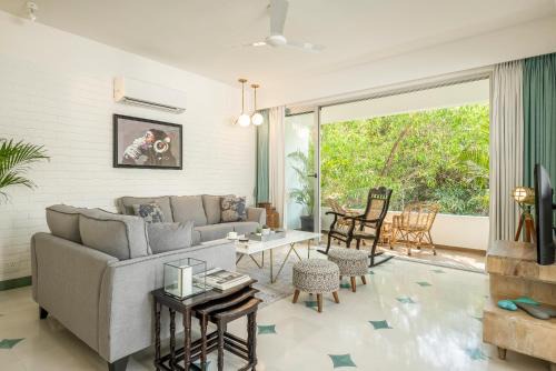 El Tesoro 2BHK Elegant Apartments in Siolim with Pool- 10 mins Drive to Assagao