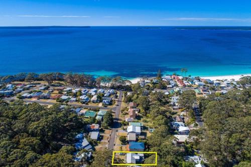 Elaine at Hyams Beach