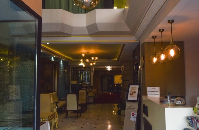 Elan Hotel