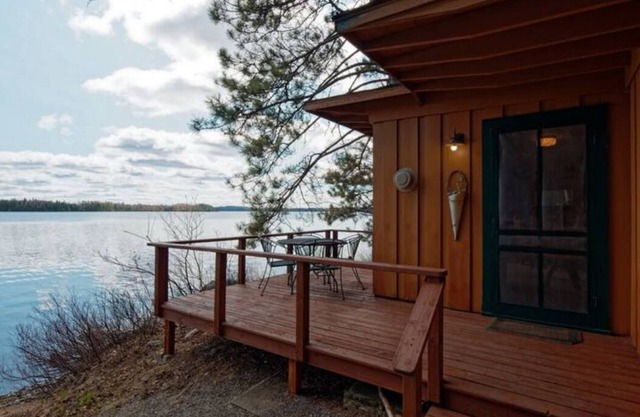 Elbow Lake Lodge: Reflections Lakefront Cabin3BR/1BA