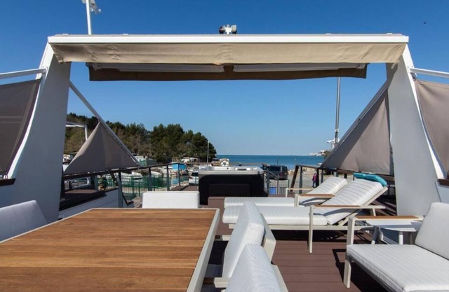 Eldamar Floating House Marina Portorož