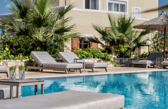 Elea Suites & Residences