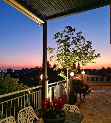 Eleana Luxury Private Apartment
