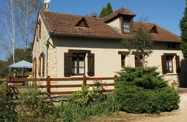 Elegante cabaña con piscina en Prats-du-Périgord