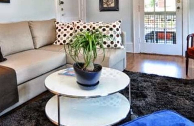 536 Hawthorne #3:1BR in Elizabeth, great location