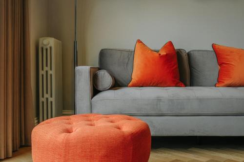 Elegant 2-Bed Luxury Apartment - Prime Location