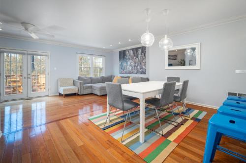 Elegant 2 Level Urban Oasis in Silver Spring