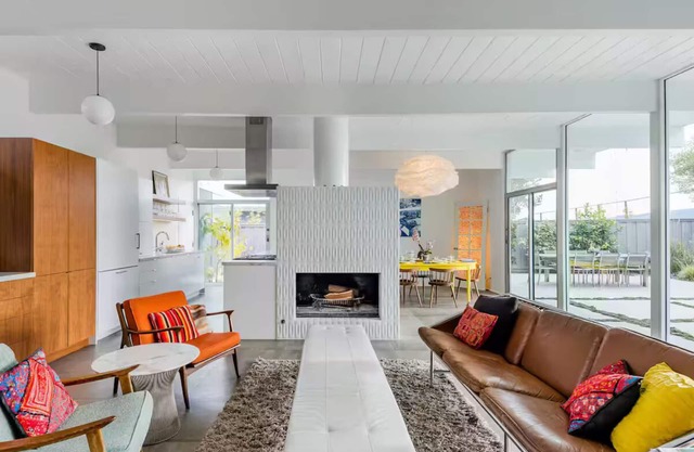 Elegant 3-BR Escape w/ Backyard near Western Hills