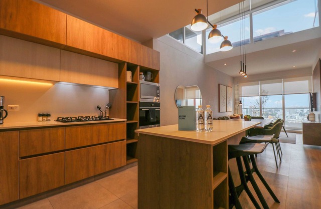 Elegant 3BR Duplex PH with Ocean View in Miraflores
